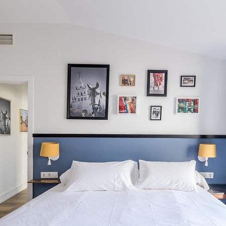 Wello Apartments Sevilla Ngoại thất bức ảnh