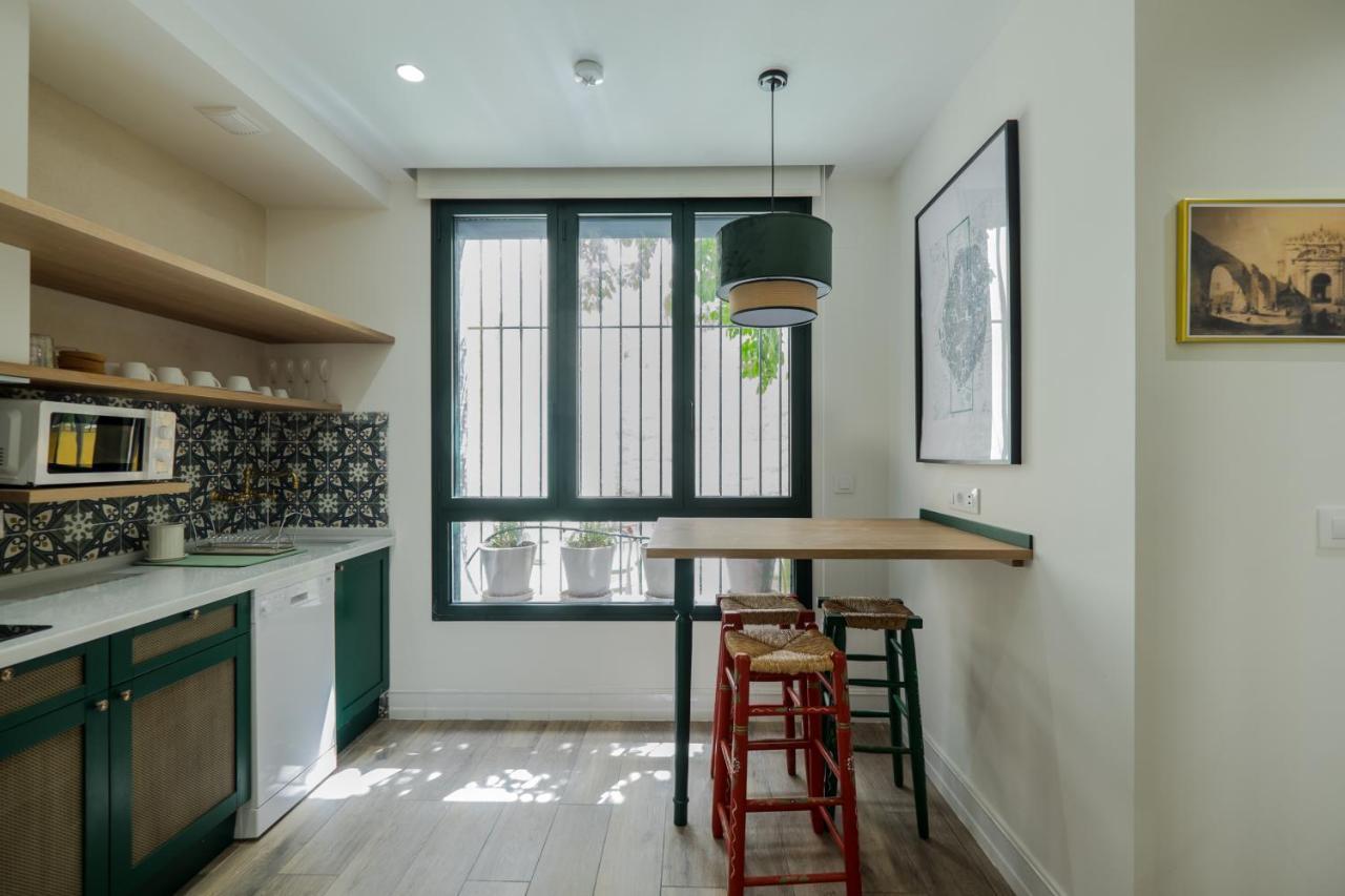 Wello Apartments Sevilla Ngoại thất bức ảnh