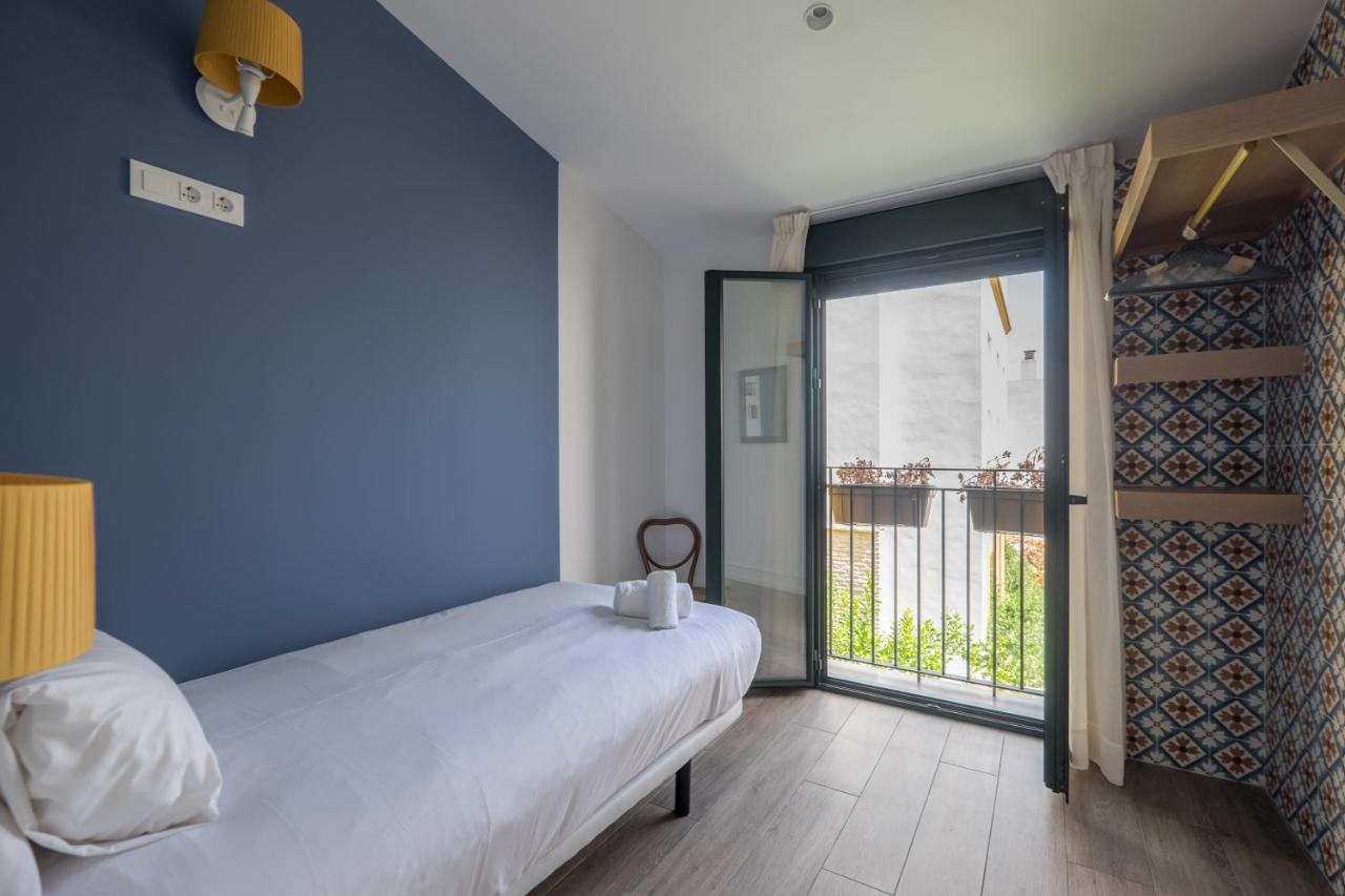 Wello Apartments Sevilla Ngoại thất bức ảnh